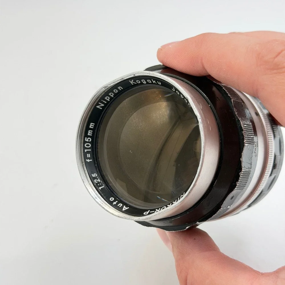 Nippon Kogaku Nikkor-P Auto 105mm f2.5 Lens Non-AI Nikon F Mount Japan 209208